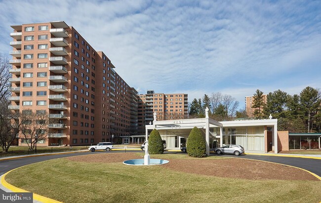 Building Photo - 4201 Cathedral Ave NW