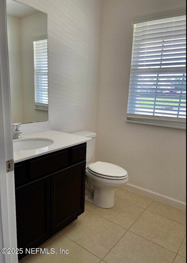 Foto del edificio - 8709 Lake George Cir E