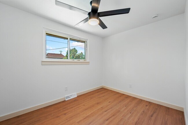 Foto del edificio - 1641 Lashley St