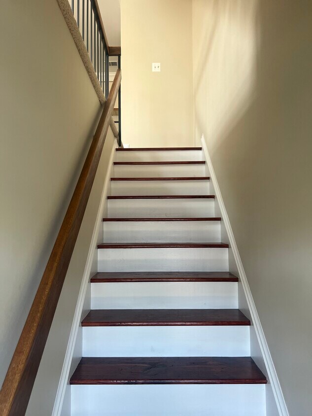 Entry - 4351 Pembrook Village Dr