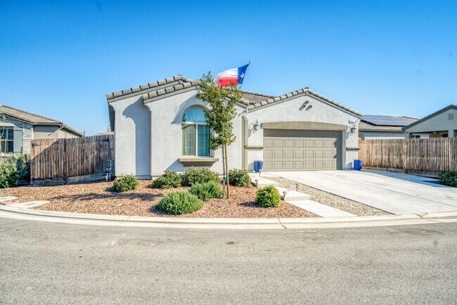 Foto del edificio - Stunning 3 bed / 2 bath in Gated Community