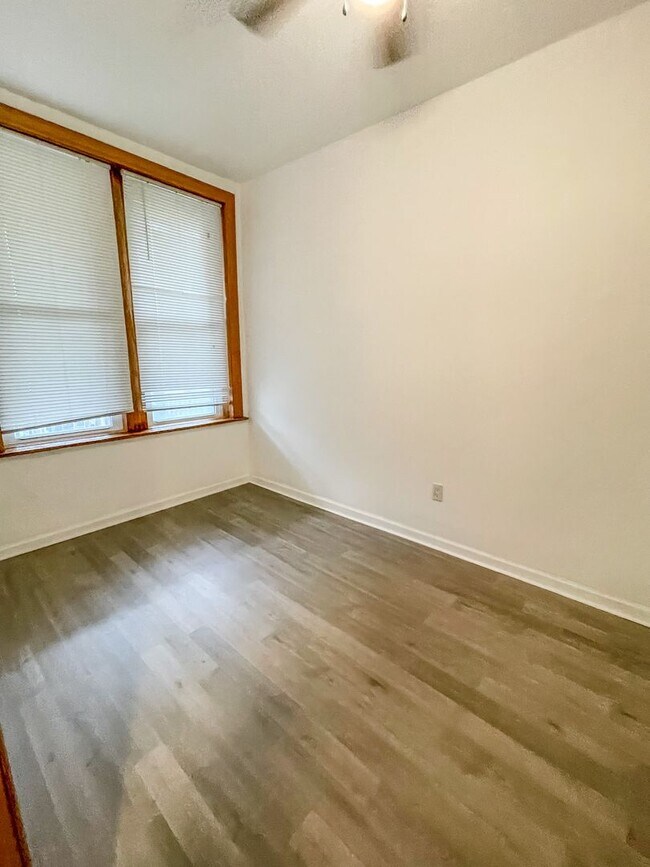 Foto del edificio - Fabulous Location in Wicker Park/Humboldt ...