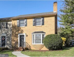 Building Photo - 2139 Harvest Dr