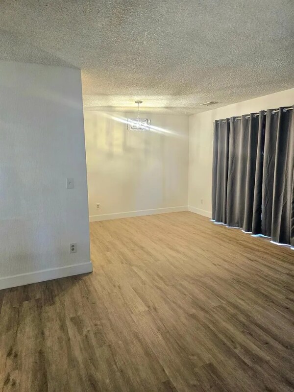 Foto del edificio - 1151 S Chestnut Ave