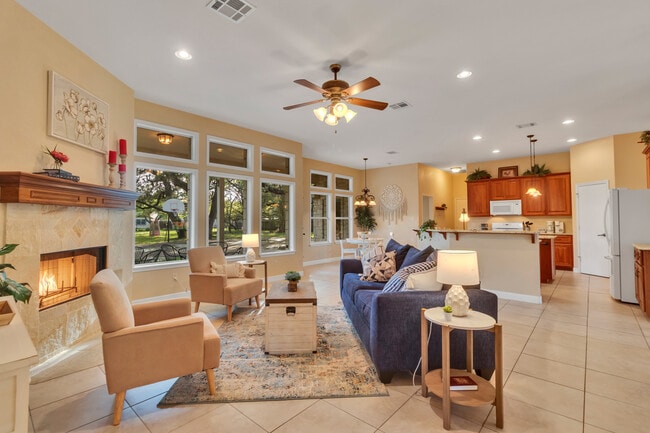 Building Photo - 3701 Del Robles Dr