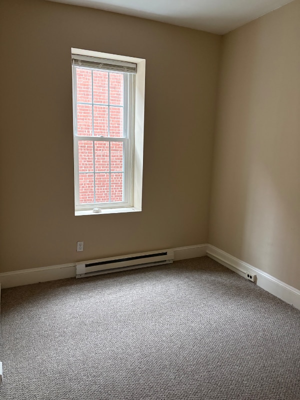 Building Photo - 164 Chestnut St