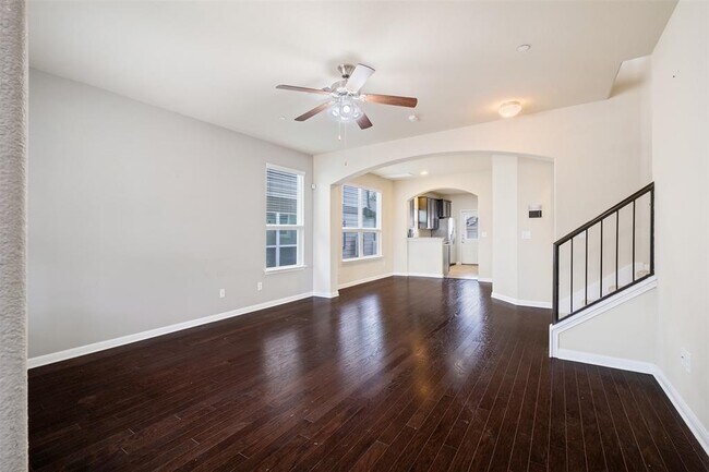 Foto del edificio - 730 Lost Pines Ln