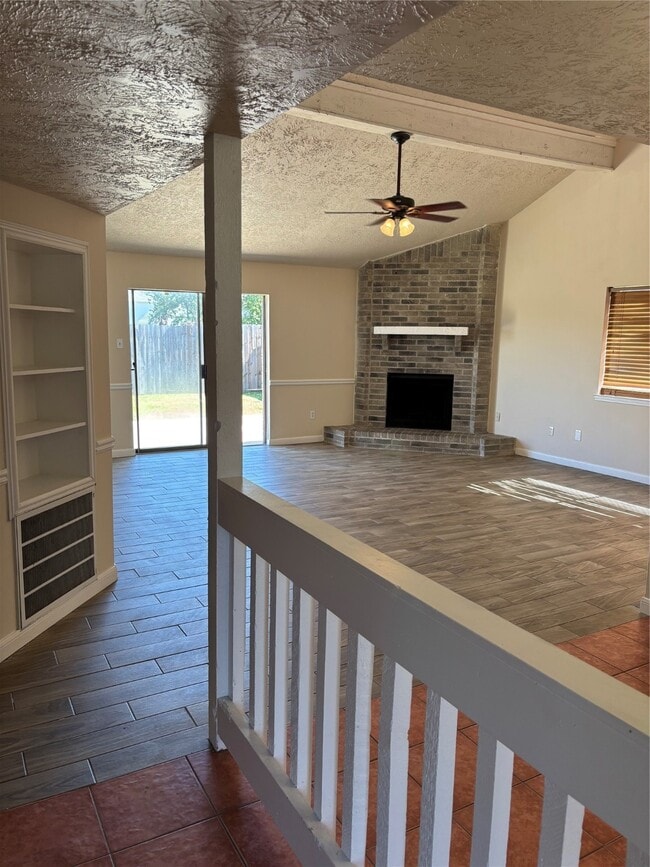 Foto del edificio - 1034 Heathfield Dr