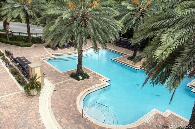 Foto del edificio - 17100 N Bay Rd