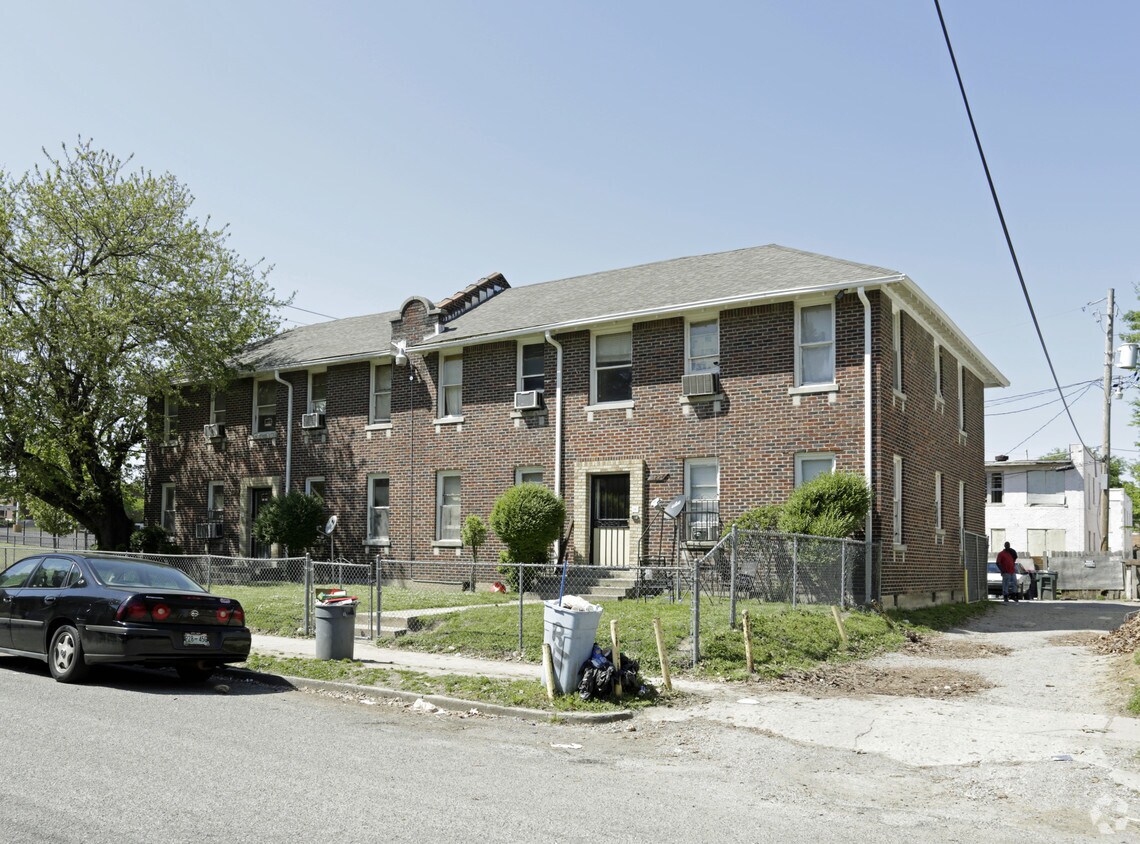 Foto principal - 1292 Court Ave