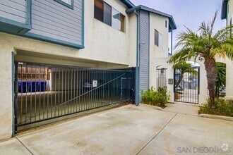 Building Photo - 4704 W Point Loma Blvd
