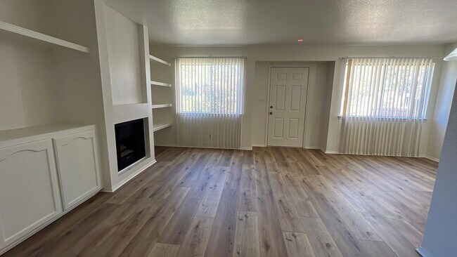 Foto del edificio - West Lancaster Townhouse in gated communit...