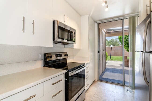 Foto del edificio - Canyon Villas Place