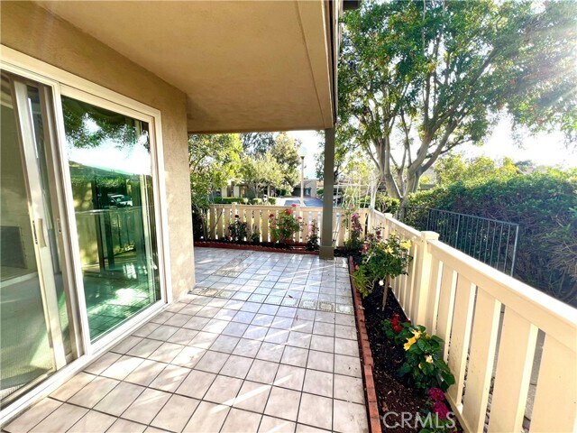 Foto del edificio - 224 Oak Leaf Dr