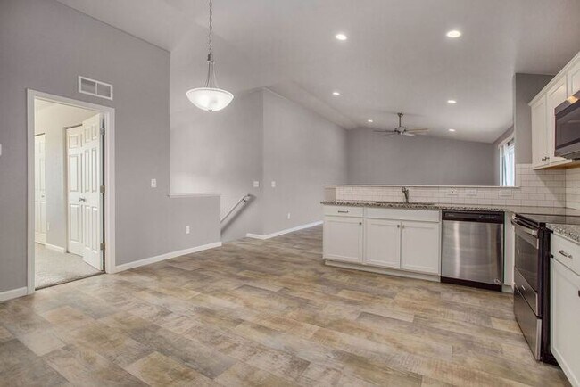 Foto del edificio - 3054 Ivywood Cir