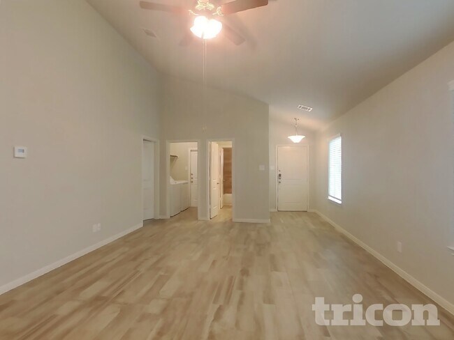 Foto del edificio - 9834 Gln Brk Ln