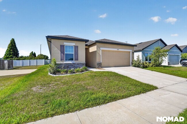 Building Photo - 2389 Harris Hawk Ave