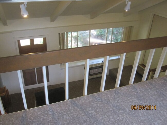 Building Photo - 909 U.S. 9W