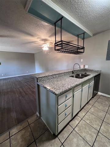 Building Photo - 5604 Boca Raton Blvd