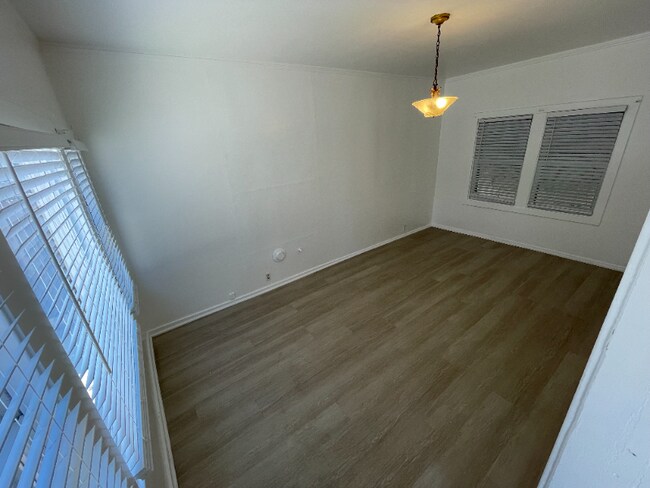 Building Photo - 1717 Jay St