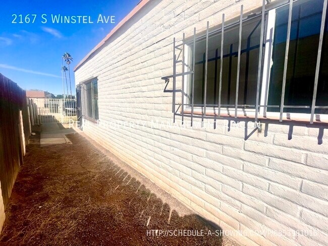 Foto del edificio - 2167 S Winstel Ave