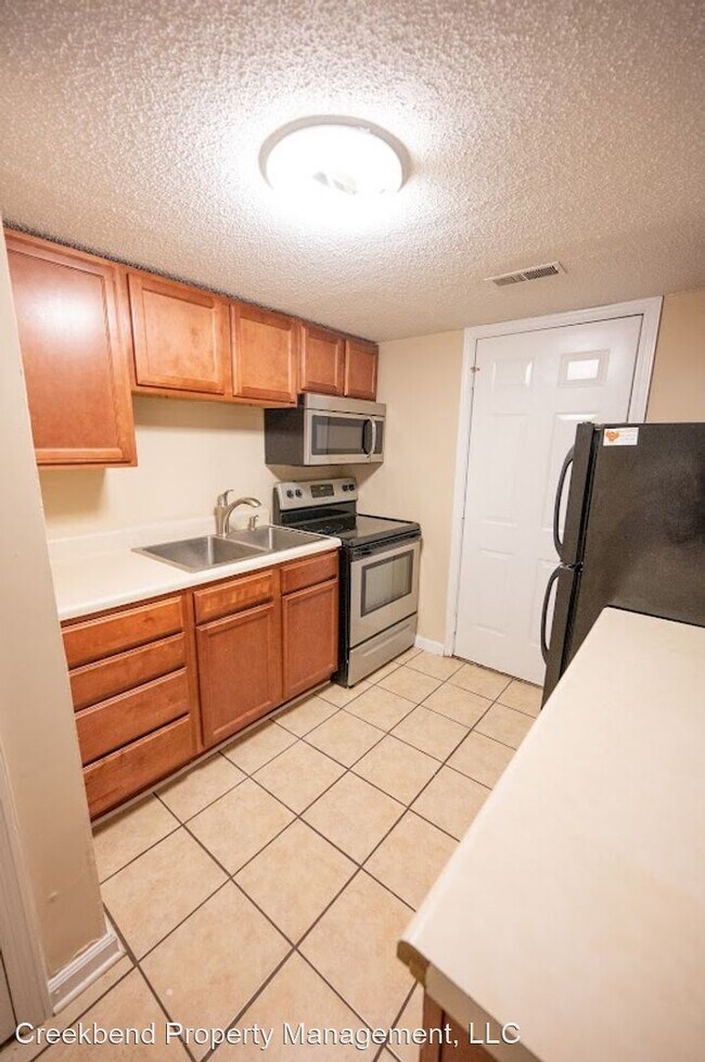 Building Photo - 3 br, 2 bath House - 1552 Evergreen #B