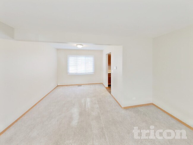 Foto del edificio - 1331 Fairfield Ct