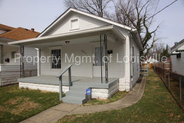 Primary Photo - 1411 Oakwood Ave