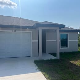 Foto principal - 839 Bedford Dr
