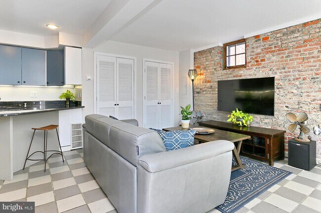 Foto del edificio - 206 N Patrick St