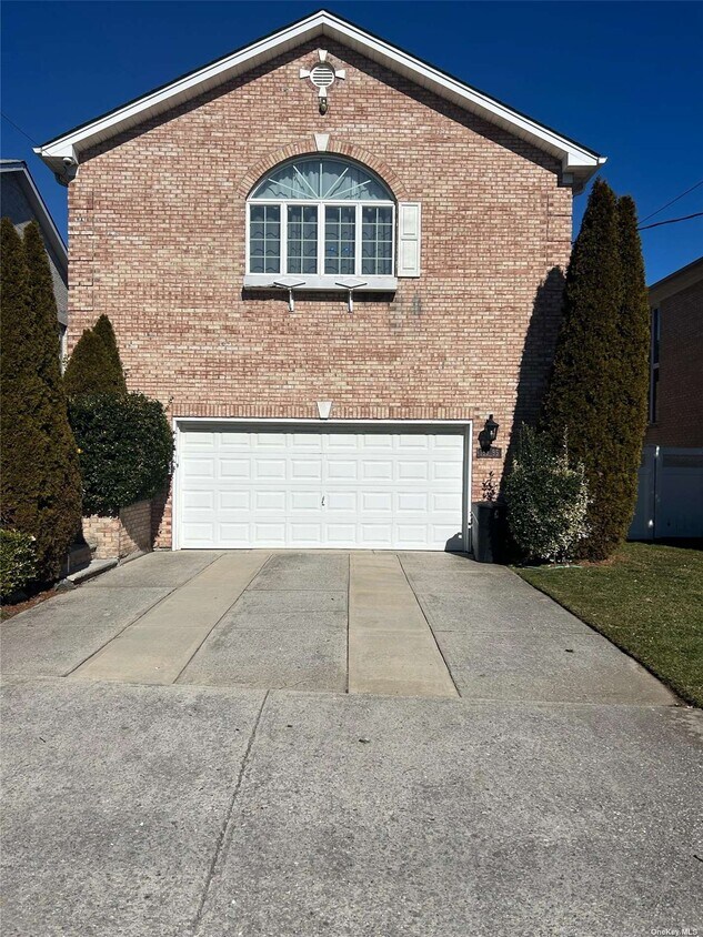 Foto principal - 150-95 Powells Cove Blvd