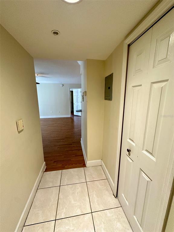 Building Photo - 713 Crest Pines Dr