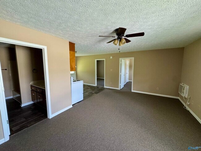 Foto del edificio - 16467 Hampton Ln
