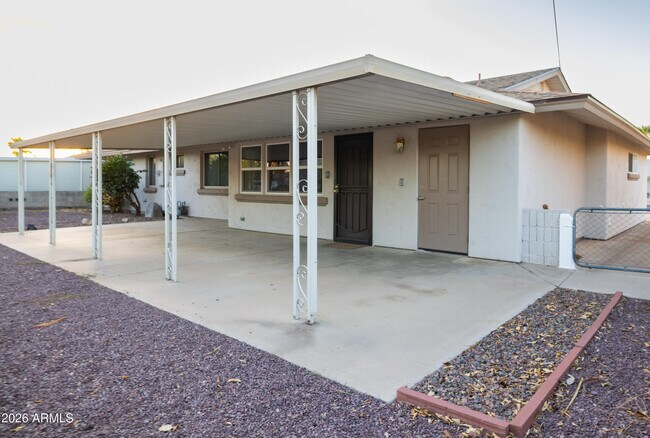 Building Photo - 11208 N 105th Ave