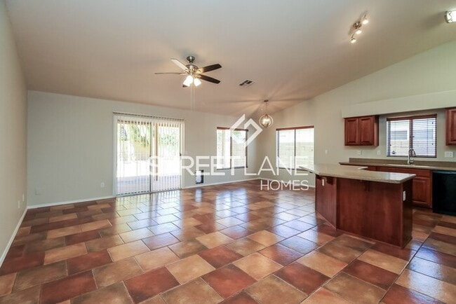 Building Photo - Charming 3 Bedroom in Gilbert!