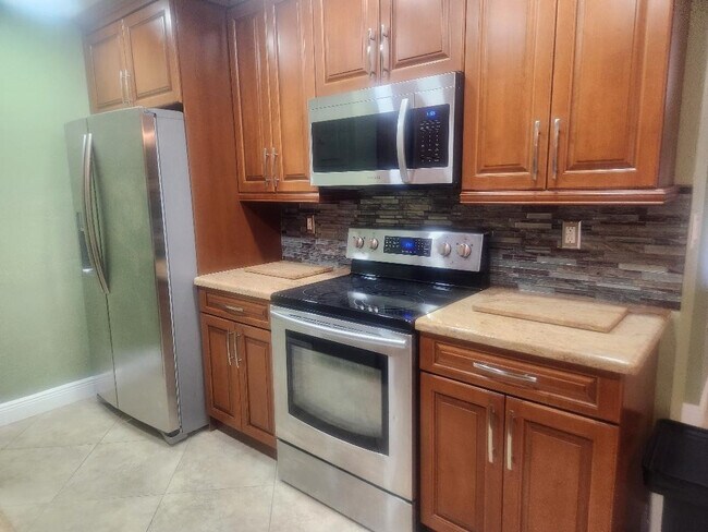 Foto del edificio - 1261 NE 2nd St