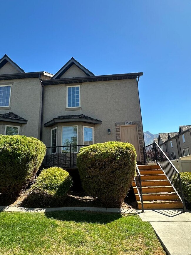 Foto del edificio - GET $1000 OFF THE FIRST MONTHS RENT!!!