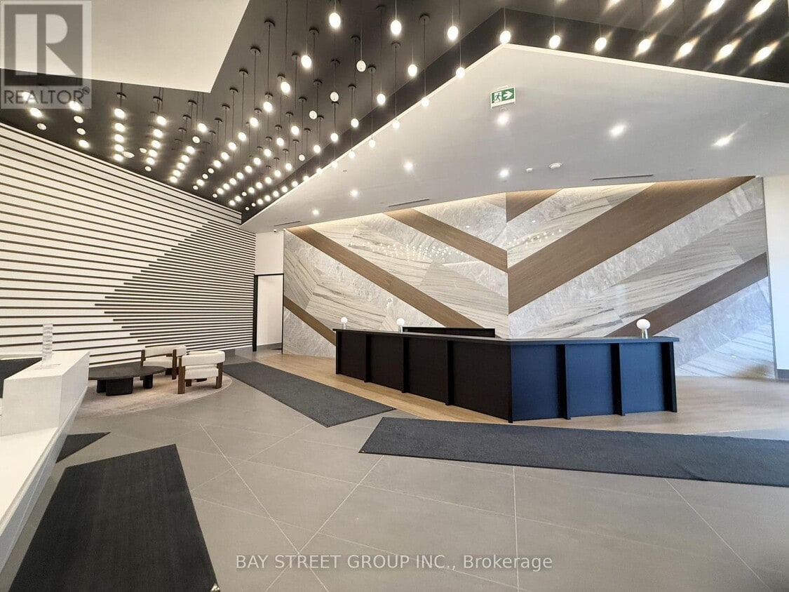 Photo principale - 1037 The Queensway