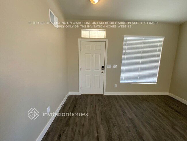 Building Photo - 9531 Observer St