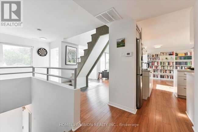 Building Photo - 400 Summerhill Ave