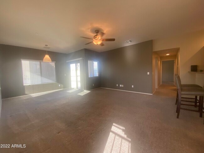 Foto del edificio - 12050 N Panorama Dr