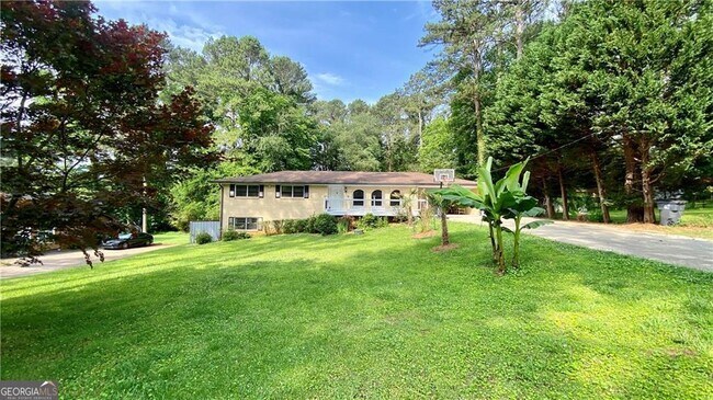 Building Photo - 2831 Meadowlark Trail NW