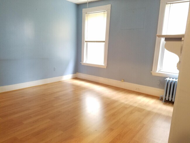 Foto del edificio - 214 Brookline St