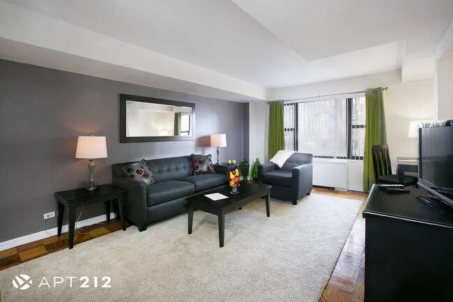 Building Photo - 279 E 44th St