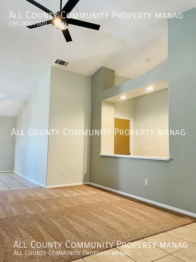 Building Photo - Beautiful Single Story in Winchester!