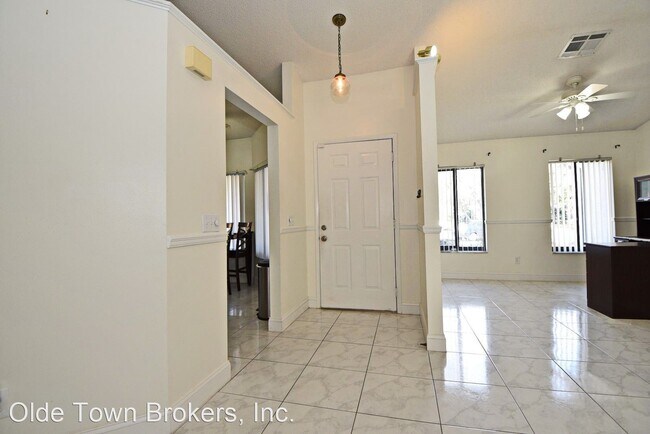 Foto del edificio - 4 br, 2 bath House - 3707 Valencia Grove Ln.