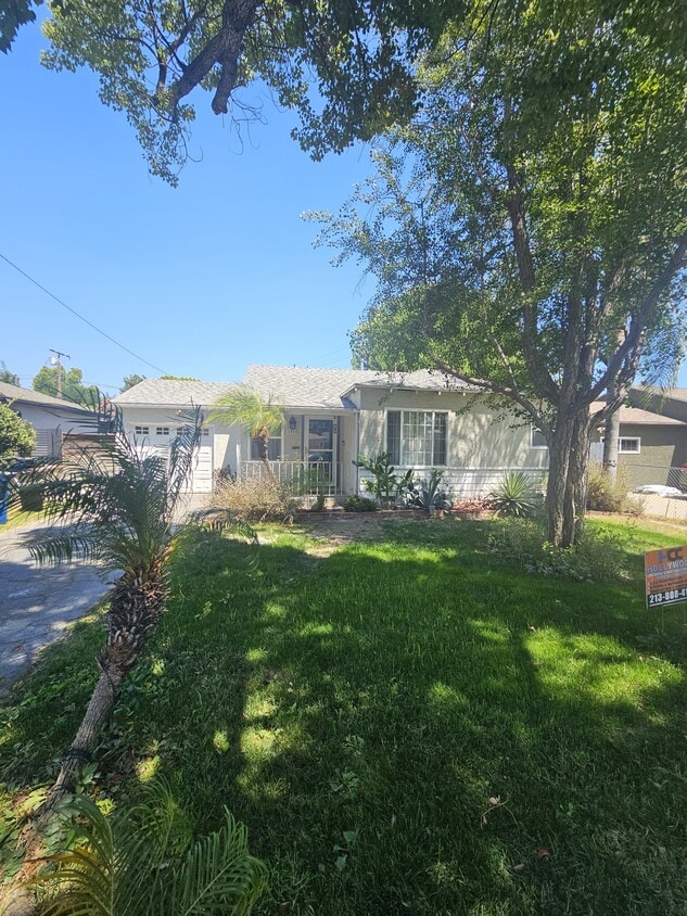 Foto del edificio - 1418 N Maple St