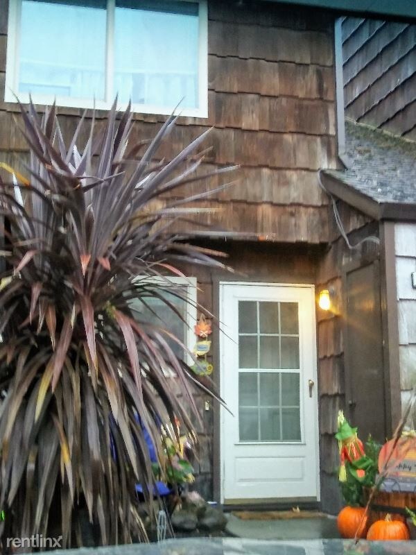 Primary Photo - 2 br, 1.5 bath Townhome - 1572 Parkway Drive