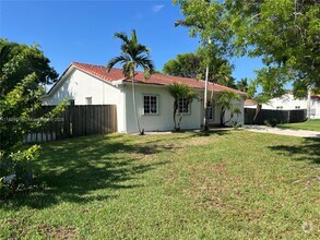 Building Photo - 12997 SW 219th Terrace