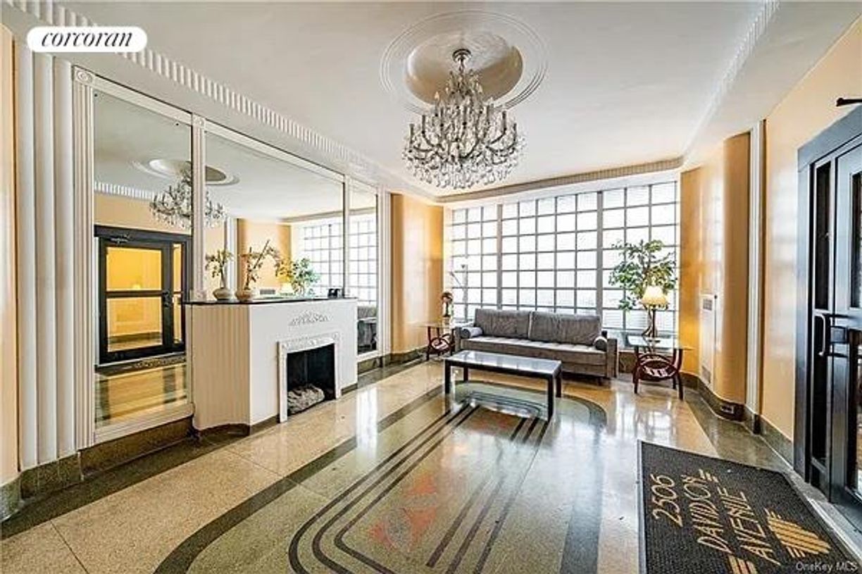 Foto principal - 2506 Davidson Ave